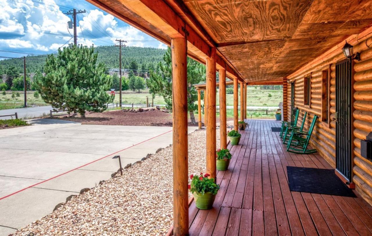 Quarter Horse Inn & Lodge 윌리엄스 외부 사진
